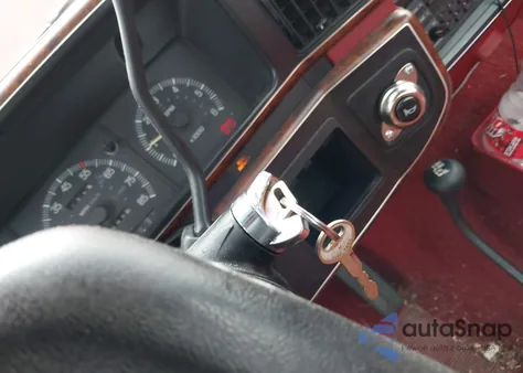 1989 Ford F150 из США, поврежденный, VIN 1FTEF14NXKKA50427